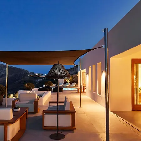 Kamini White I Villa