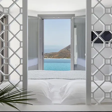 Villa Kamini White I Fira (Santorini)